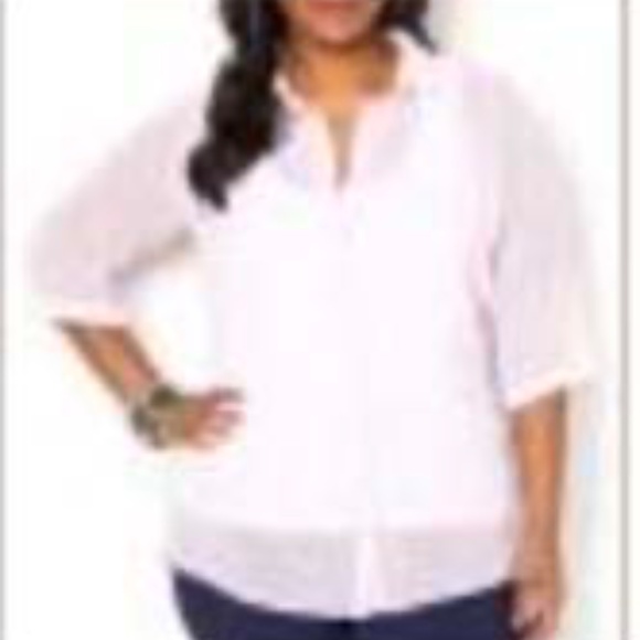 TEXTURED BUTTON DOWN TUNIC, SOFT LILAC, SIZE 5X, 3/4 SLEEVES WITH TABS, PENNINGT - Picture 2 of 10